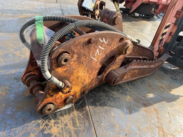 Fork — Auction (lot 8457-3121)