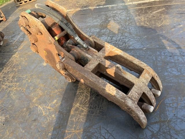 Fork — Auction (lot 8457-3122)