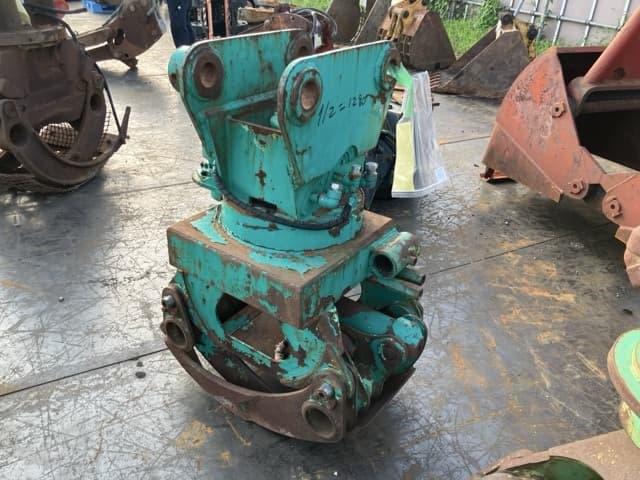 Magnet — Auction (lot 8457-3124)