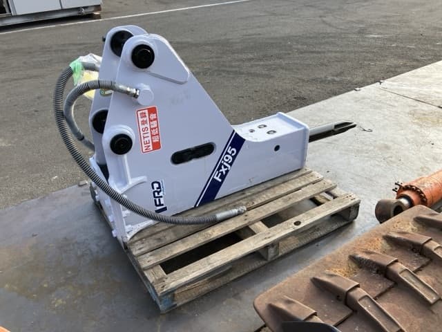 Breaker — Auction (lot 8457-3127)