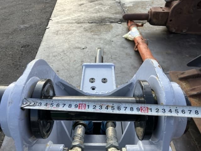 Breaker — Auction (lot 8457-3127)