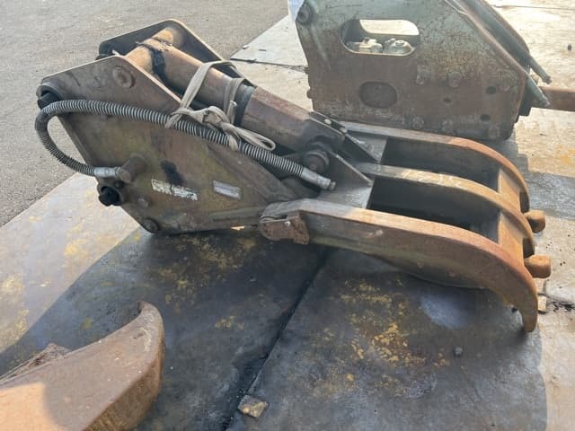 Fork — Auction (lot 8457-3131)