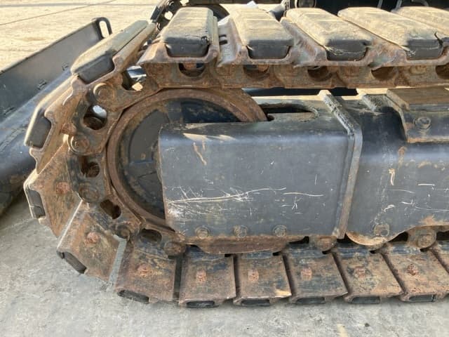 MINI EXCAVATOR — Auction (lot 8457-315)