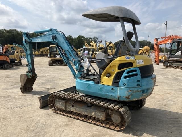 MINI EXCAVATOR — Auction (lot 8457-316)