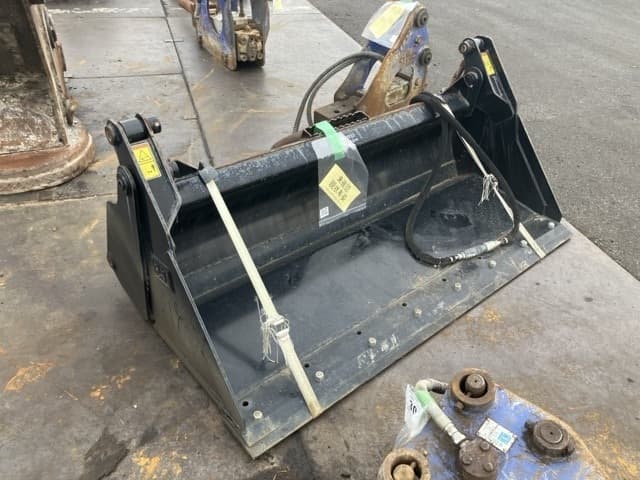 Bucket — Auction (lot 8457-3168)