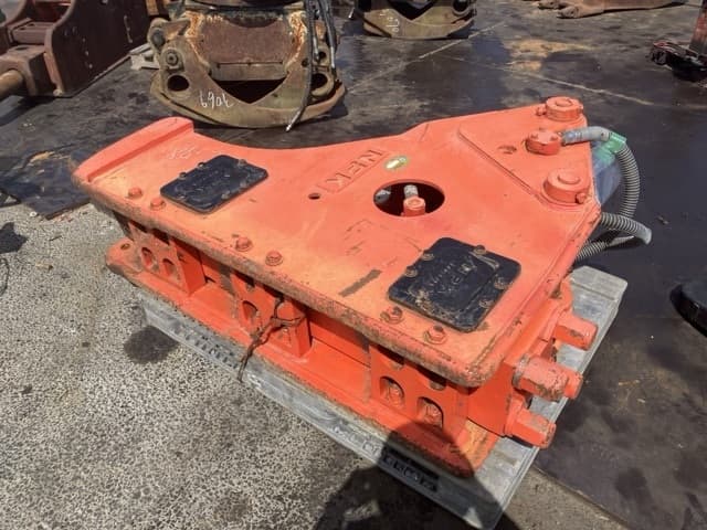 Breaker — Auction (lot 8457-3169)