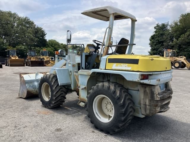 WHEEL LOADER — Auction (lot 8457-317)