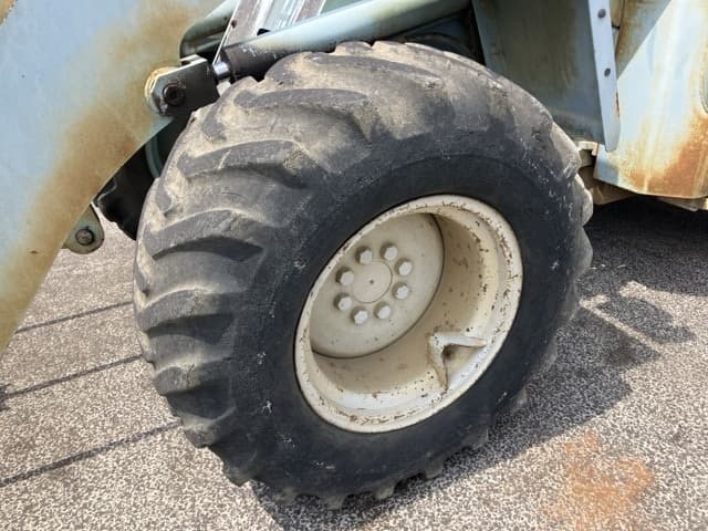 WHEEL LOADER — Auction (lot 8457-317)