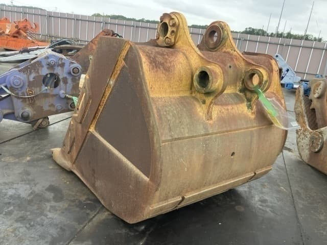 Bucket — Auction (lot 8457-3184)