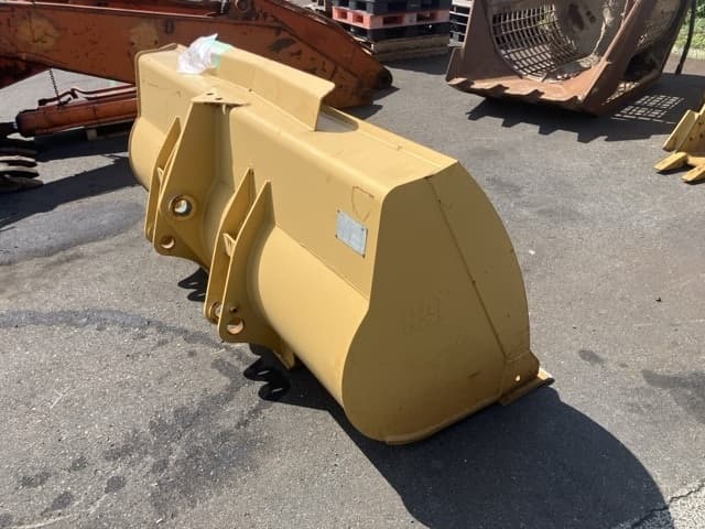 Bucket — Auction (lot 8457-3187)