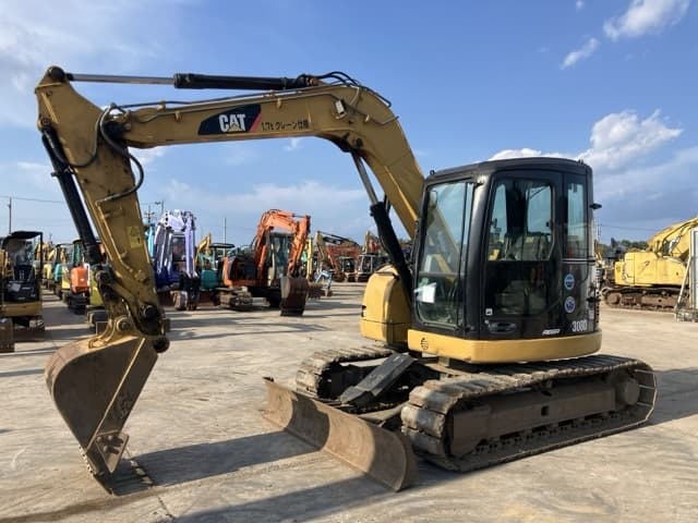 EXCAVATOR — Auction (lot 8457-319)