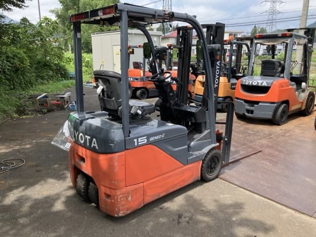 Battery Forklift — Auction (lot 8457-32001)