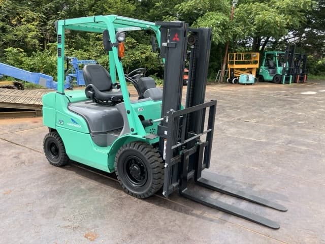 Forklift — Auction (lot 8457-32005)