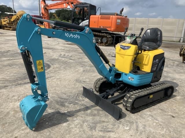 MINI EXCAVATOR — Auction (lot 8457-322)