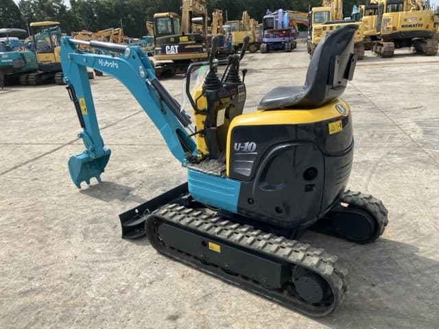 MINI EXCAVATOR — Auction (lot 8457-322)