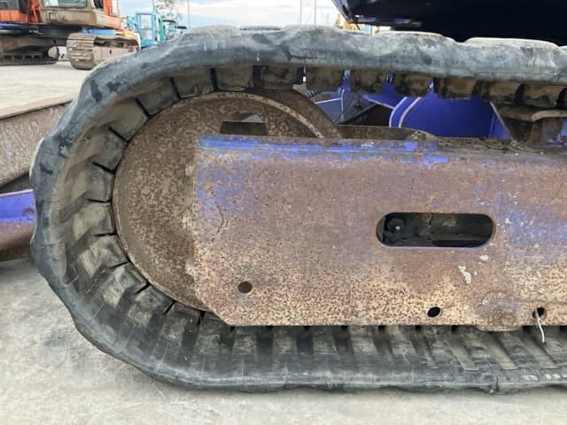 MINI EXCAVATOR — Auction (lot 8457-323)
