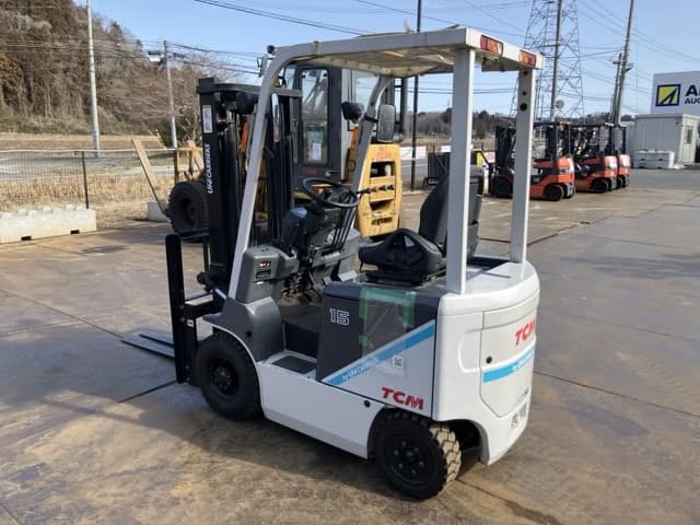 Battery Forklift — Auction (lot 8457-32801)