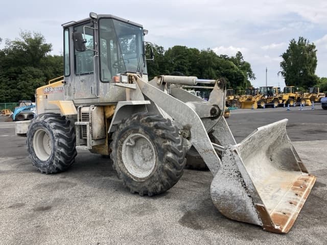 WHEEL LOADER — Auction (lot 8457-330)