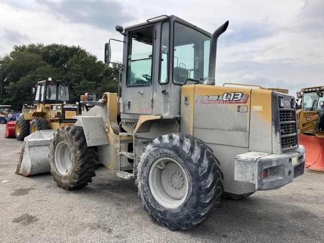 WHEEL LOADER — Auction (lot 8457-330)