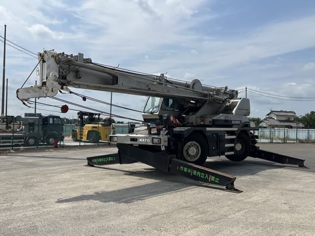 Rough Terrain Crane — Auction (lot 8457-332)