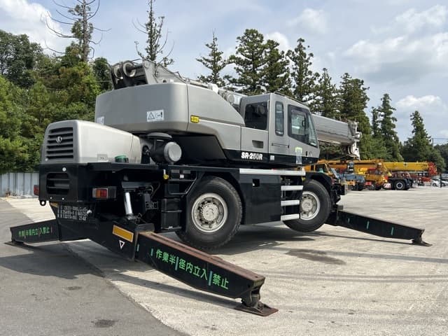 Rough Terrain Crane — Auction (lot 8457-332)