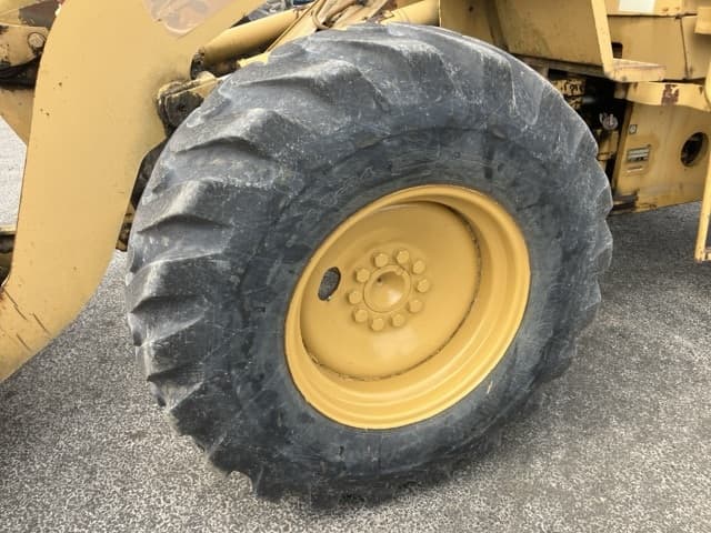WHEEL LOADER — Auction (lot 8457-333)