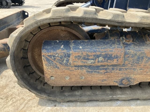 MINI EXCAVATOR — Auction (lot 8457-339)