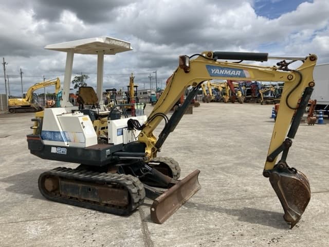 MINI EXCAVATOR — Auction (lot 8457-34)