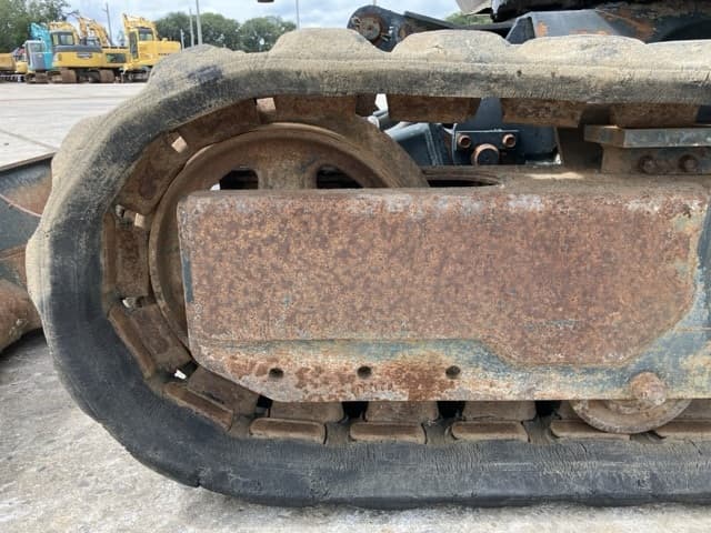 MINI EXCAVATOR — Auction (lot 8457-34)