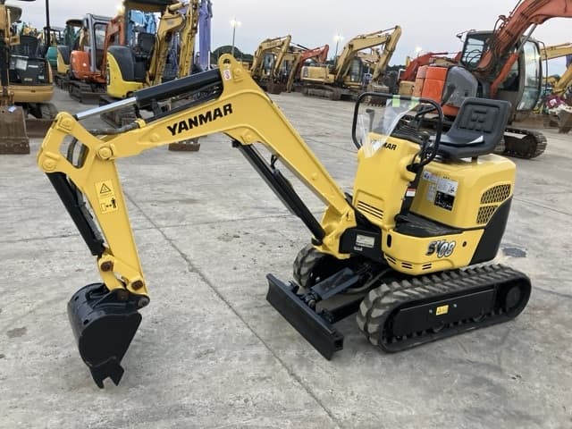 MINI EXCAVATOR — Auction (lot 8457-341)
