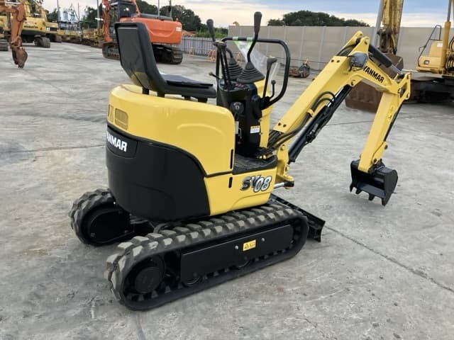 MINI EXCAVATOR — Auction (lot 8457-341)