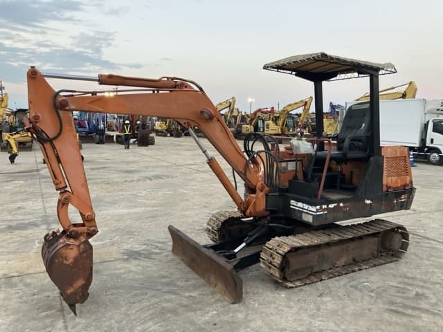 MINI EXCAVATOR — Auction (lot 8457-346)