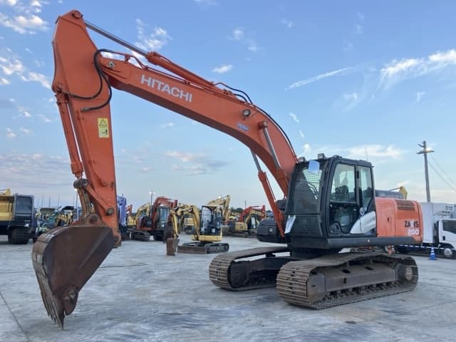 EXCAVATOR — Auction (lot 8457-347)