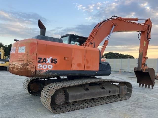 EXCAVATOR — Auction (lot 8457-347)