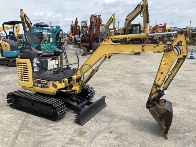 MINI EXCAVATOR — Auction (lot 8457-350)