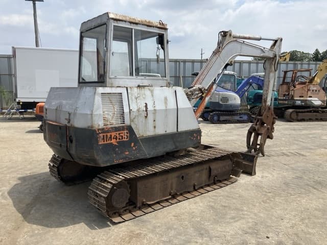 MINI EXCAVATOR — Auction (lot 8457-353)