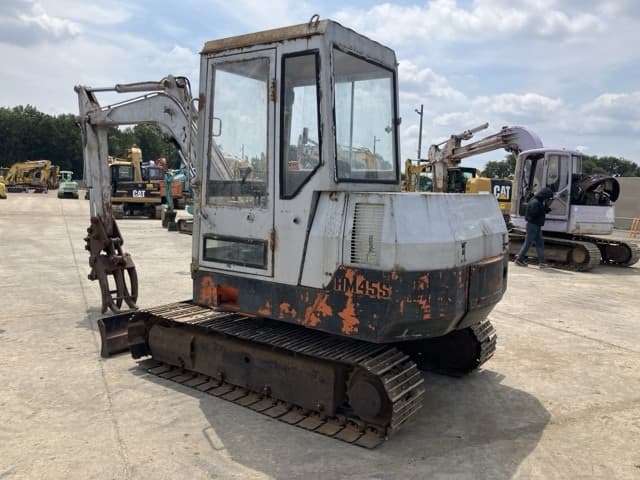MINI EXCAVATOR — Auction (lot 8457-353)