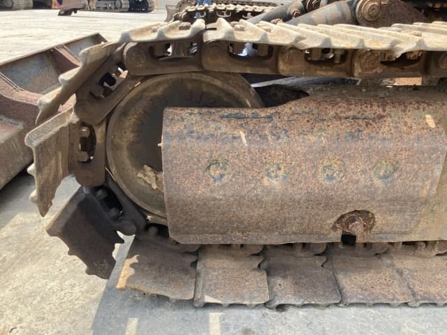 MINI EXCAVATOR — Auction (lot 8457-353)