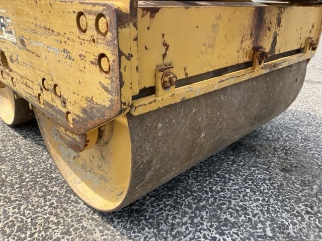 Hand Guided Roller — Auction (lot 8457-354)