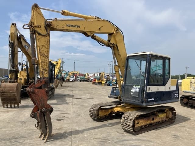 EXCAVATOR — Auction (lot 8457-357)