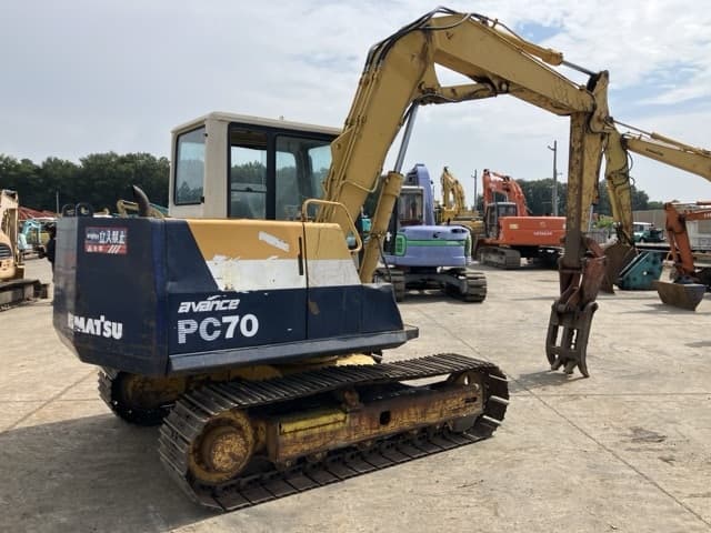 EXCAVATOR — Auction (lot 8457-357)