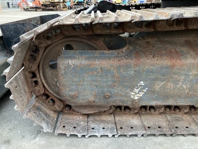 EXCAVATOR — Auction (lot 8457-358)