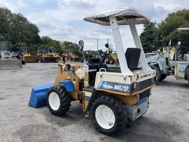 MINI WHEEL LOADER — Auction (lot 8457-360)