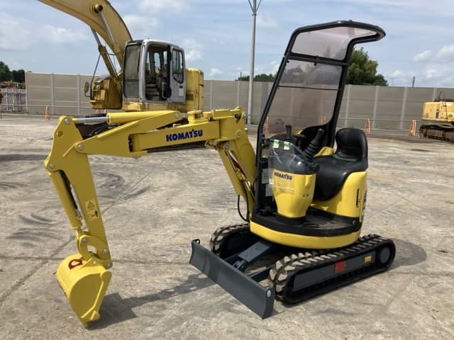 MINI EXCAVATOR — Auction (lot 8457-364)