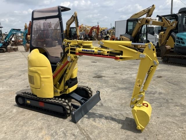 MINI EXCAVATOR — Auction (lot 8457-364)
