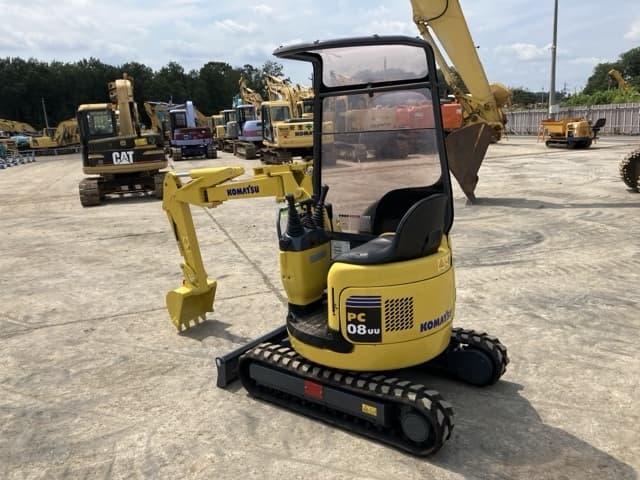 MINI EXCAVATOR — Auction (lot 8457-364)