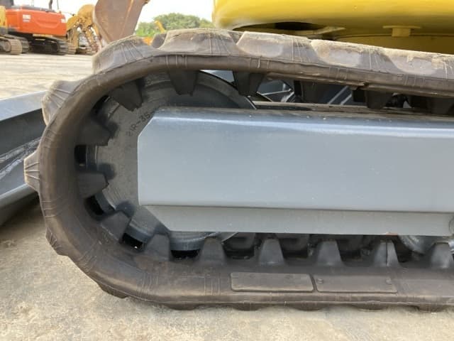 MINI EXCAVATOR — Auction (lot 8457-364)