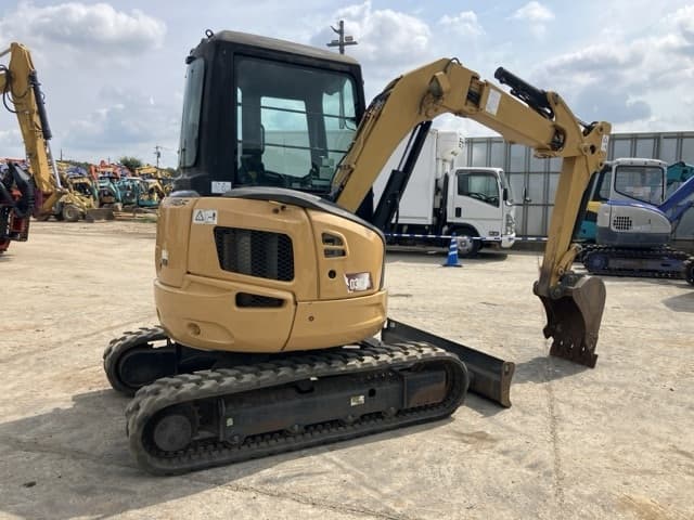 MINI EXCAVATOR — Auction (lot 8457-365)