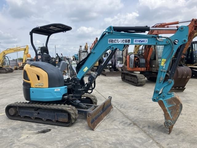 MINI EXCAVATOR — Auction (lot 8457-366)