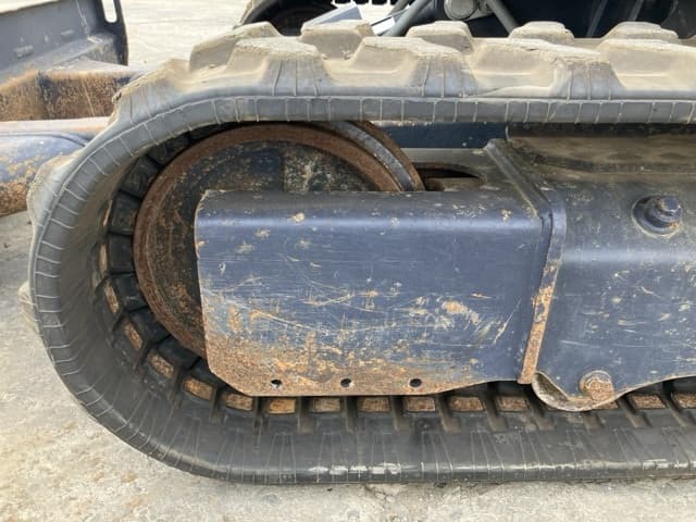 MINI EXCAVATOR — Auction (lot 8457-366)